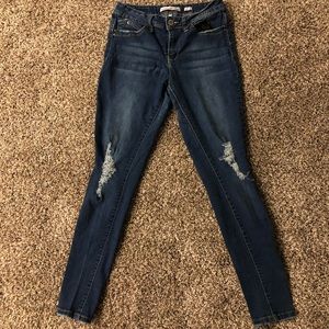 💥YMI Dark Denim Distressed Jeans Size 9